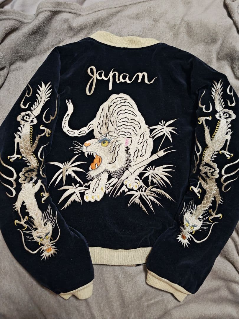 TAILOR トウヨウ 日本限定 スカジャン 虎龍ワシ地図 別珍 サテン