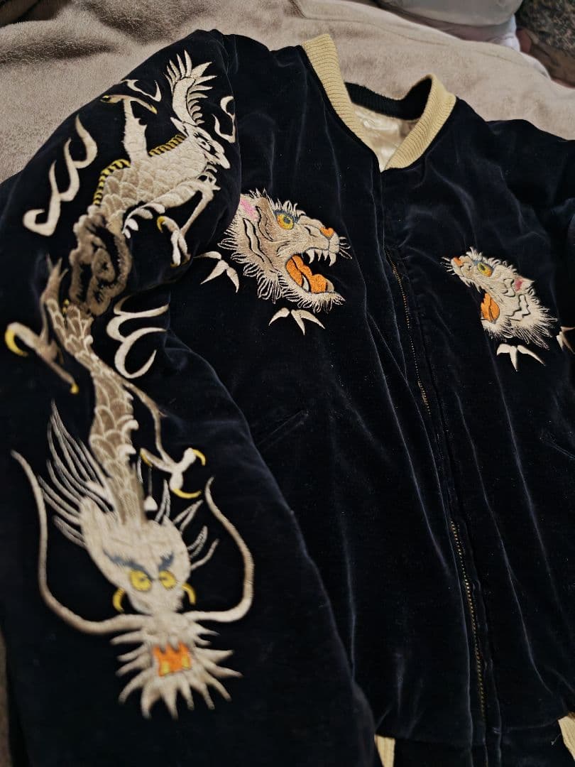 TAILOR トウヨウ 日本限定 スカジャン 虎龍ワシ地図 別珍 サテン