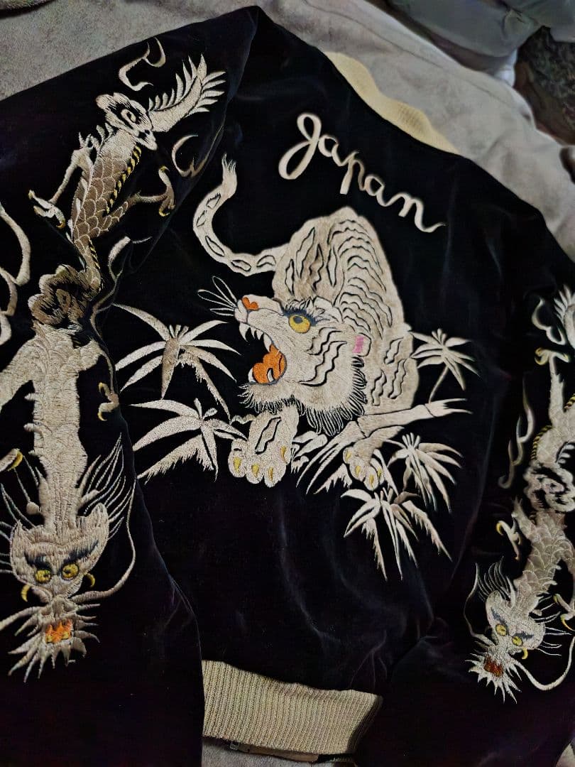 TAILOR トウヨウ 日本限定 スカジャン 虎龍ワシ地図 別珍 サテン