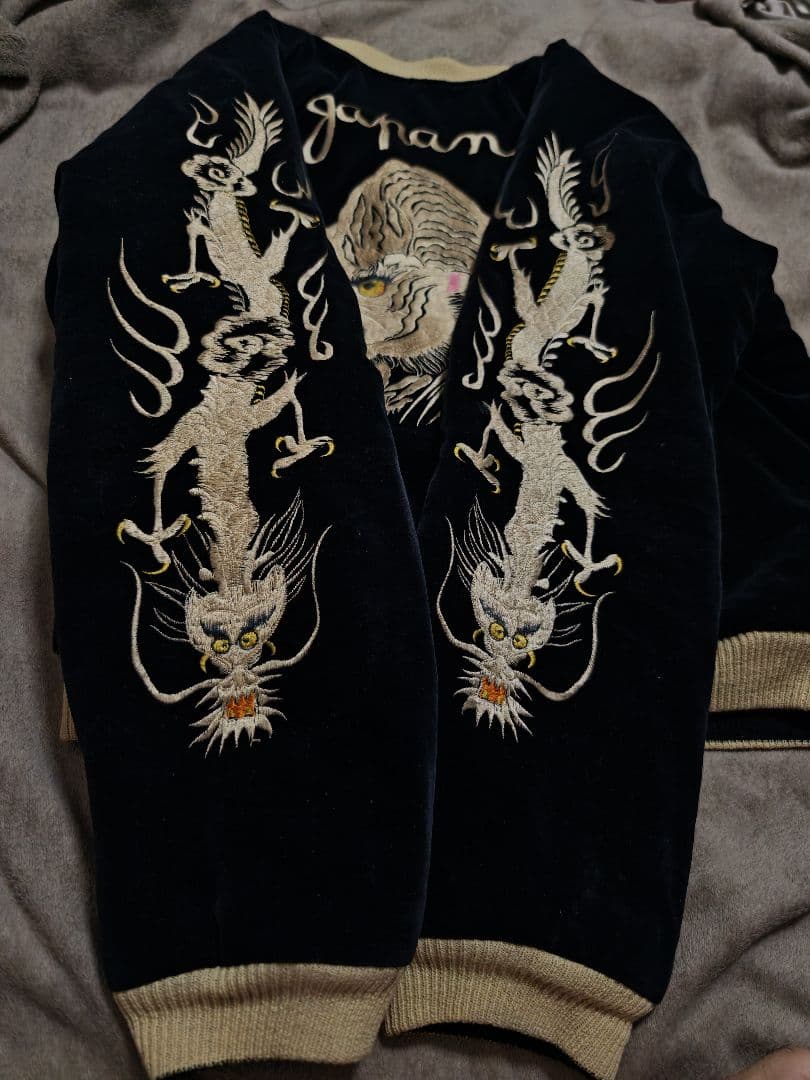 TAILOR トウヨウ 日本限定 スカジャン 虎龍ワシ地図 別珍 サテン