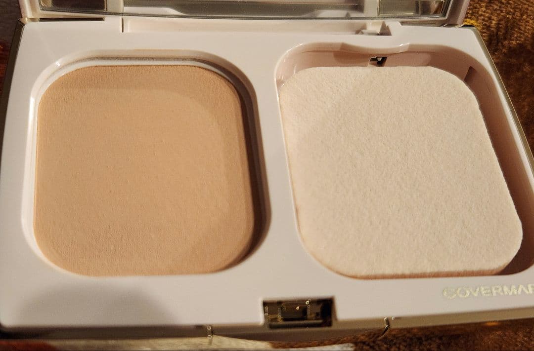 COVERMARK SILKY FIT ファンデーション