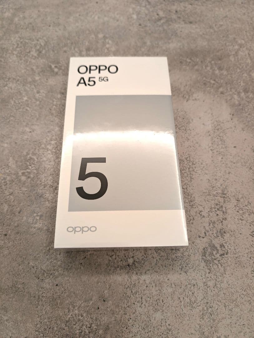 新品未使用品　OPPO A5 5G　ホワイト