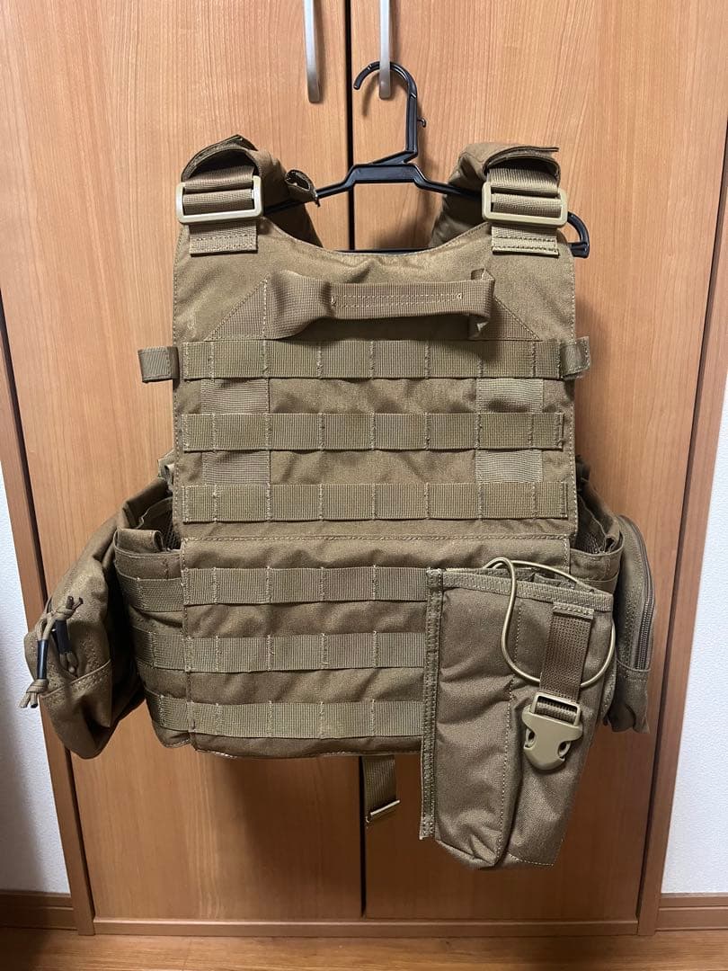 プレートキャリア　サバゲー