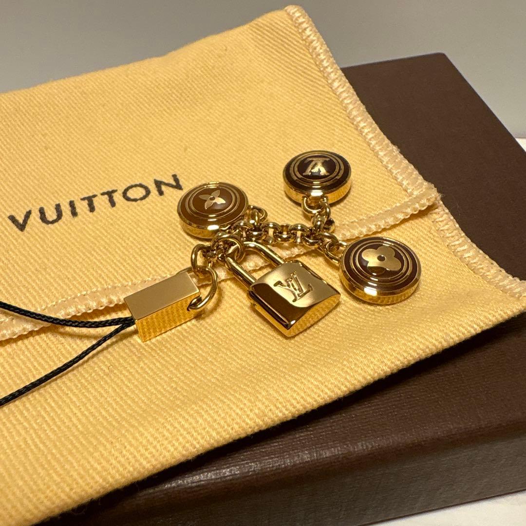 LOUIS VUITTONルイヴィトン　キーホルダー　【未使用品】