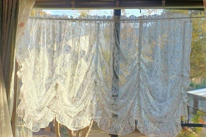 カフェカーテン【メイランラブ様　バルーンカーテン　レース】ハンドメイド