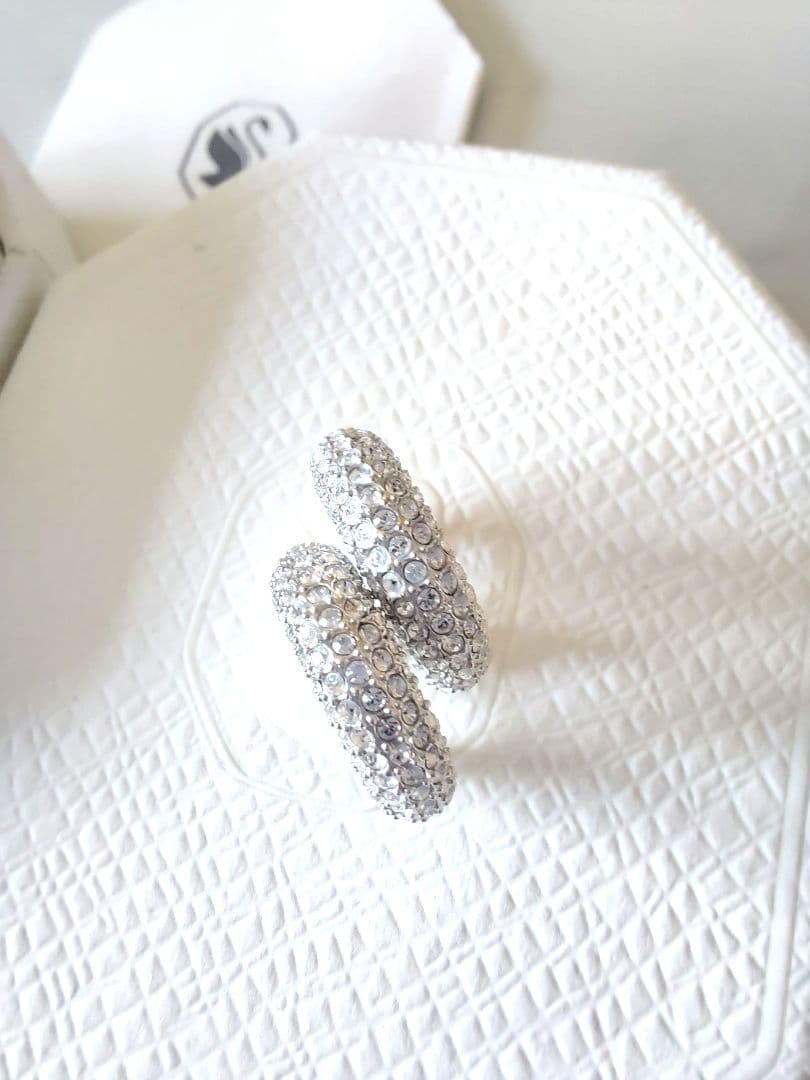 新品 SWAROVSKI Dextera フープピアス スワロフスキー