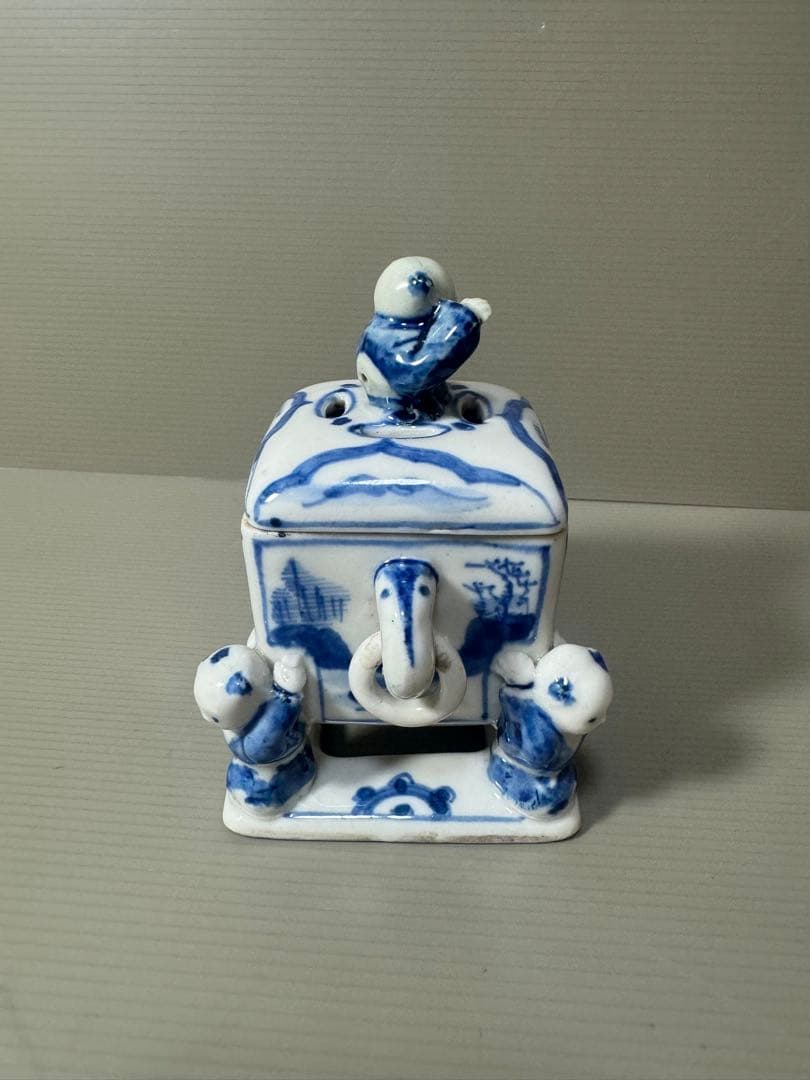 2131  骨董　『大明成化年製』銘　五童戯亀文香炉　時代物