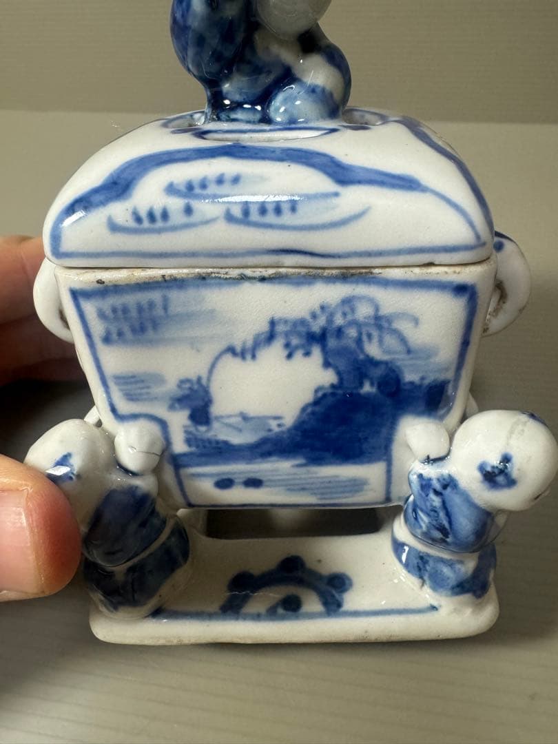 2131  骨董　『大明成化年製』銘　五童戯亀文香炉　時代物