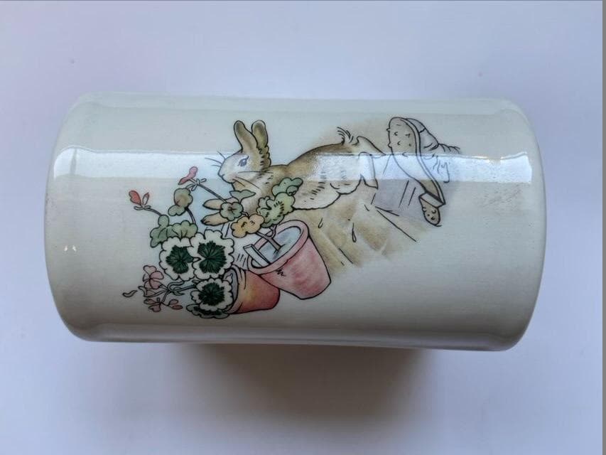 ピーターラビット　宝箱　陶器