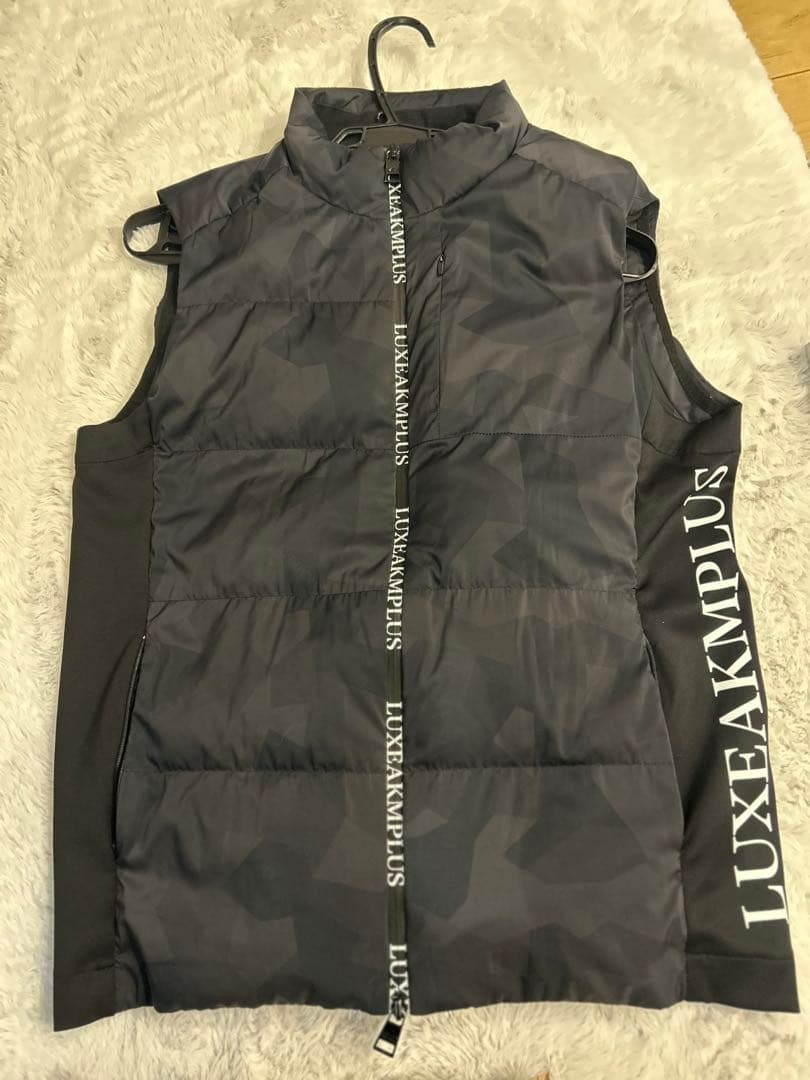 ア*ン様 LUXE AKMPLUS ブラックカモフラージュ ベスト