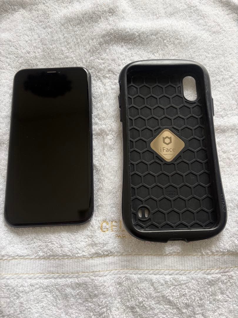 iPhone XR 本体　128GB バッテリー87% SIMフリー