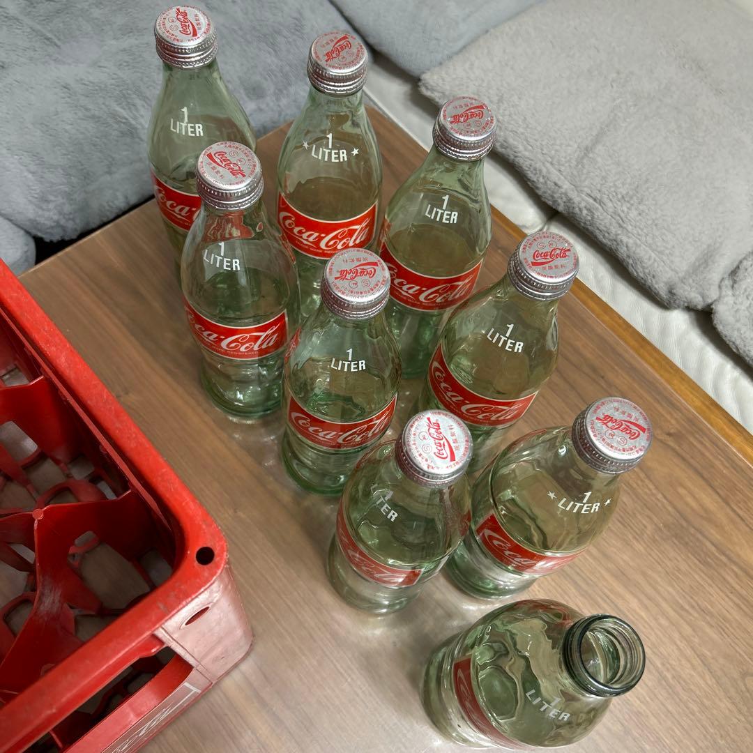 お値下げしました。レトロ　 コカ.コーラ1リットル瓶9本&プラケース