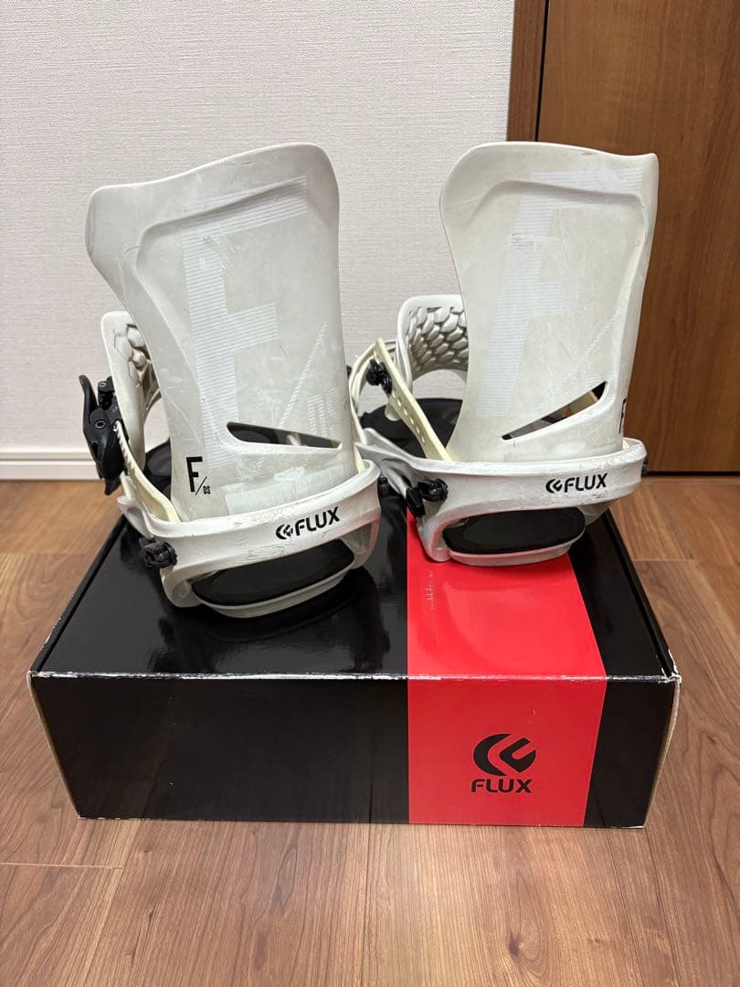 FLUX DS Mサイズ ホワイト ビンディング