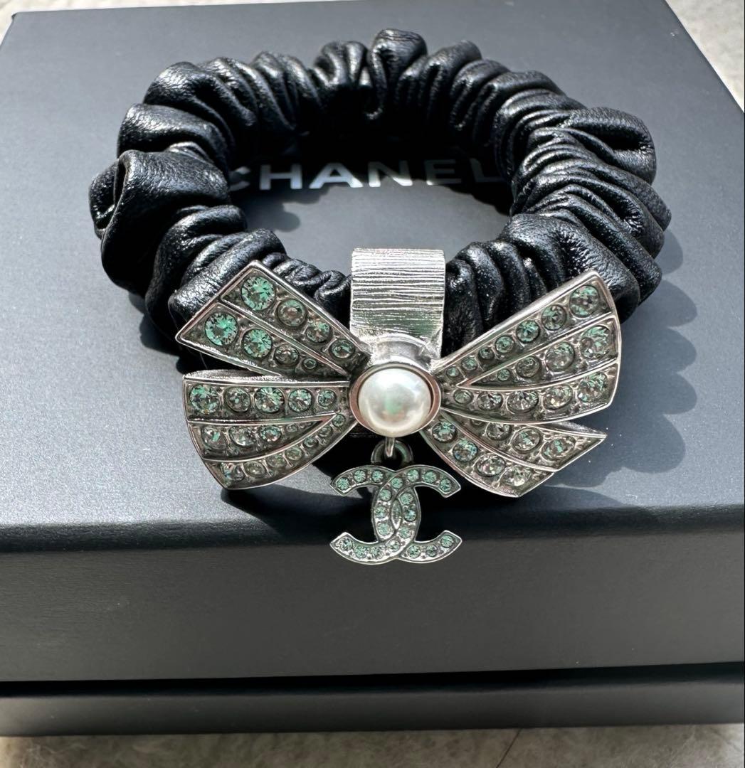 シャネル　ヘアアクセサリー