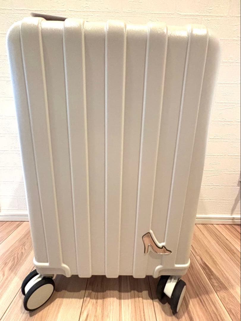 しまむら　ちはるコラボ　キャリーケース他5点セット　シンデレラ　ハッピーバッグ