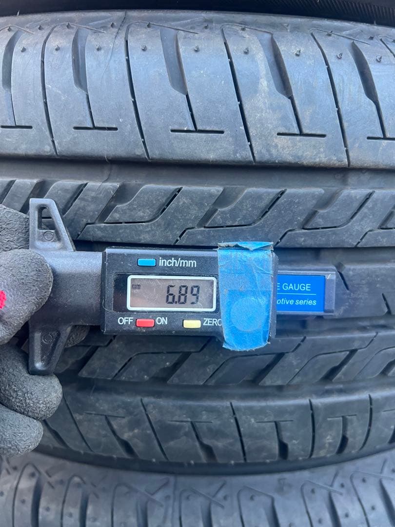 ブリヂストン　セイバーリング　sl201 205/55r16 25年製　バリ山