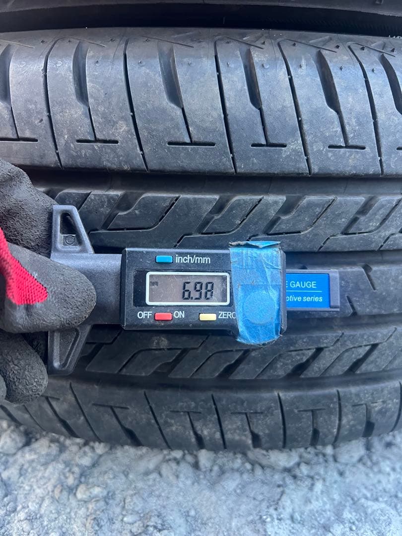 ブリヂストン　セイバーリング　sl201 205/55r16 25年製　バリ山