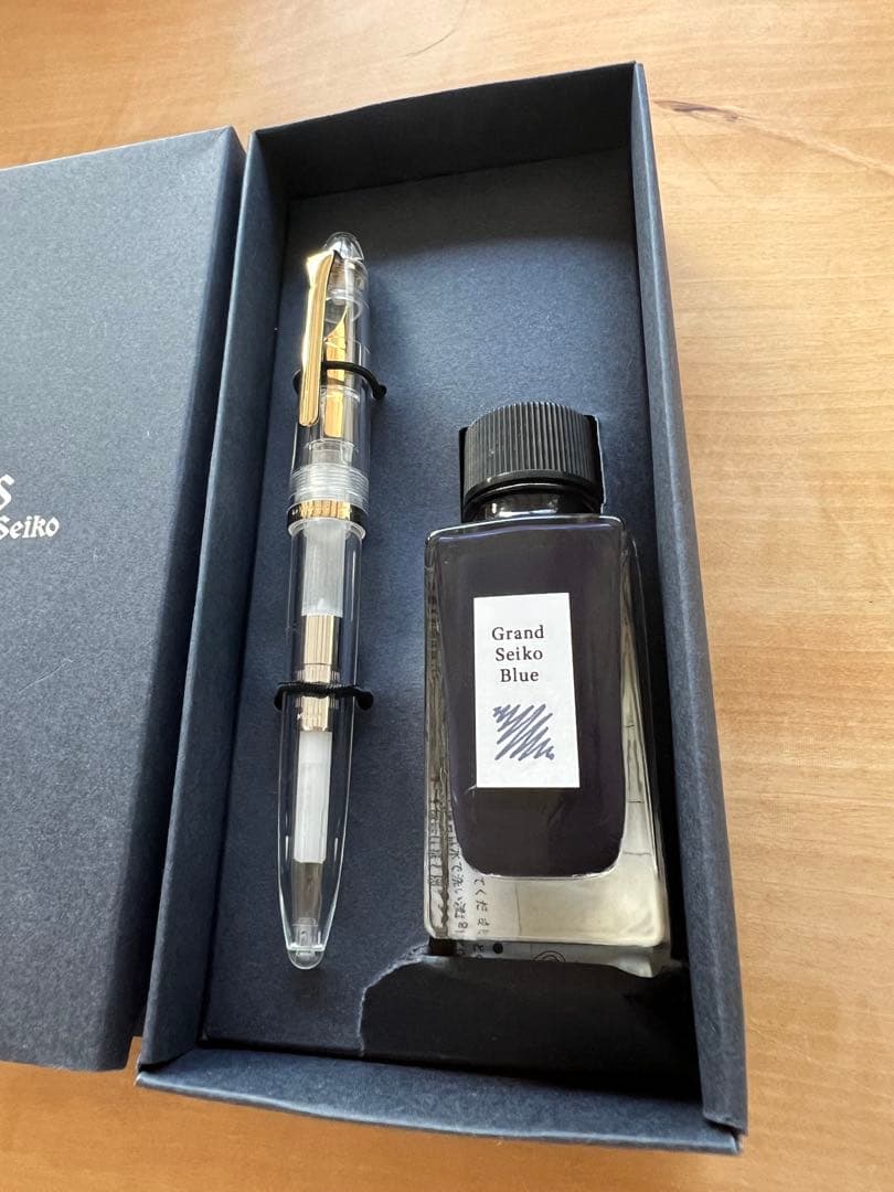 Grand Seiko 万年筆と青インクセット
