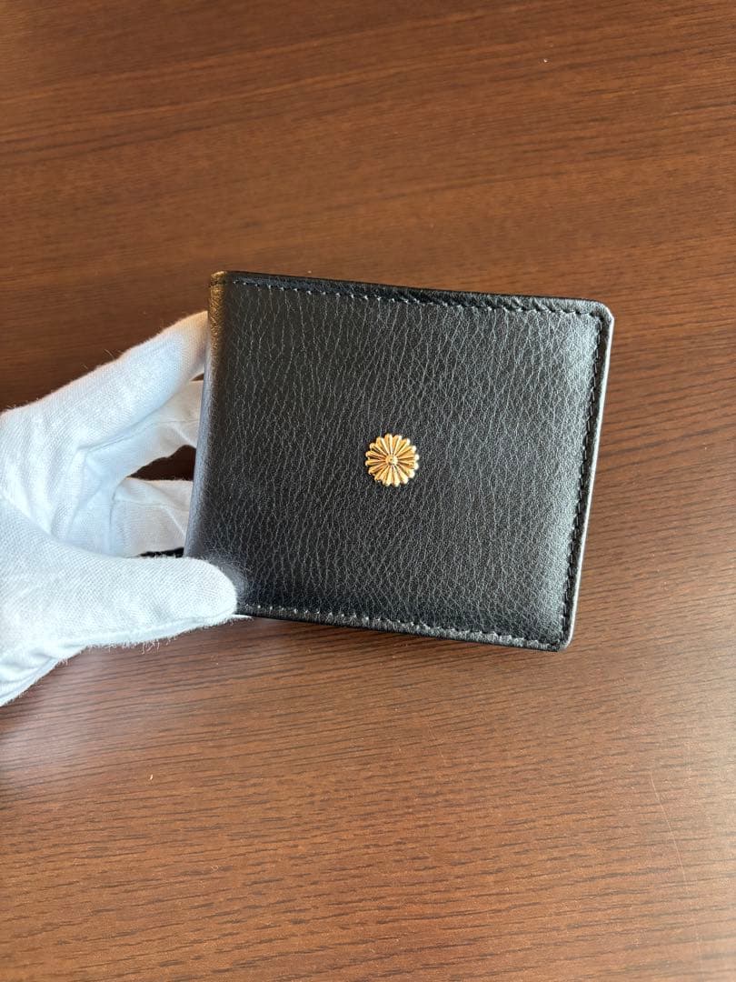 皇居菊の御紋入り 二つ折り財布 ブラック