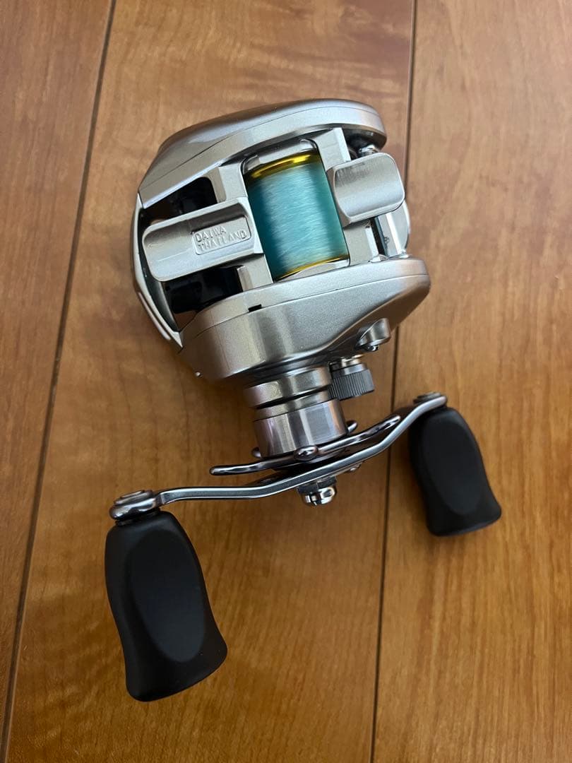 美品 Daiwa ベイトリール alphas 150H ダイワ ケース付き
