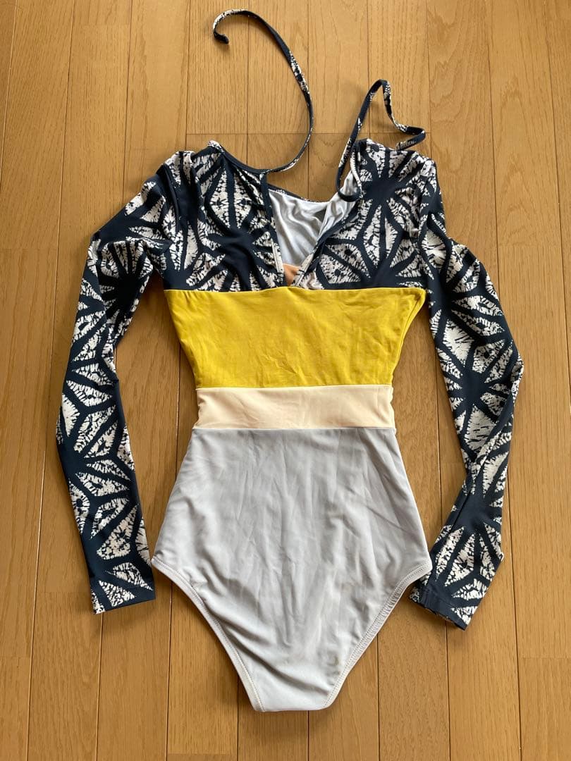 Seea hermosa ワンピース　タイダイ柄　サーフスーツ　XS