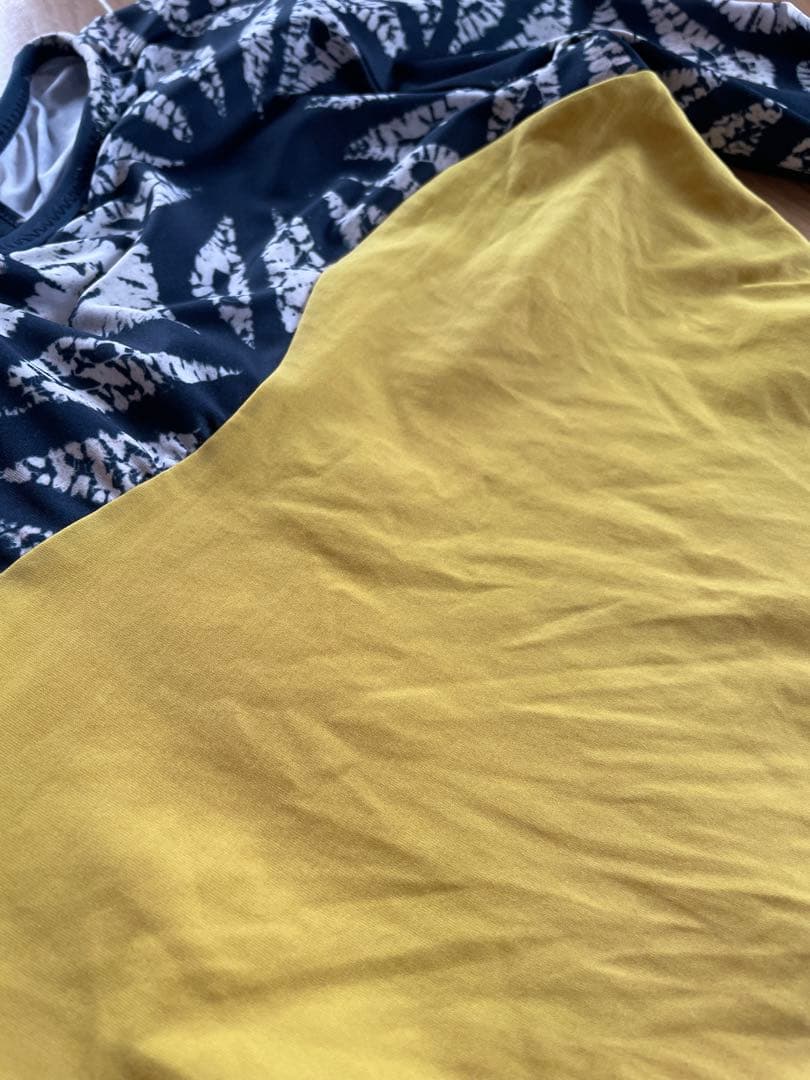 Seea hermosa ワンピース　タイダイ柄　サーフスーツ　XS