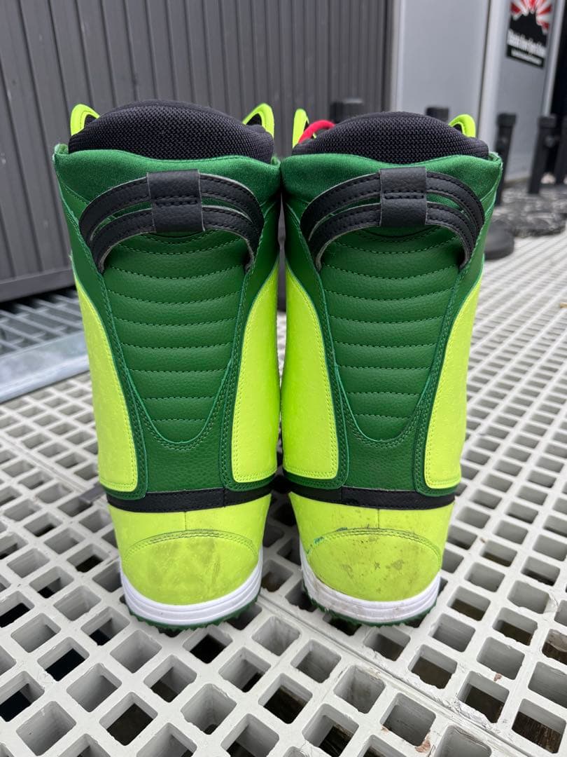 Nike スノーボードブーツ グリーン/イエロー
