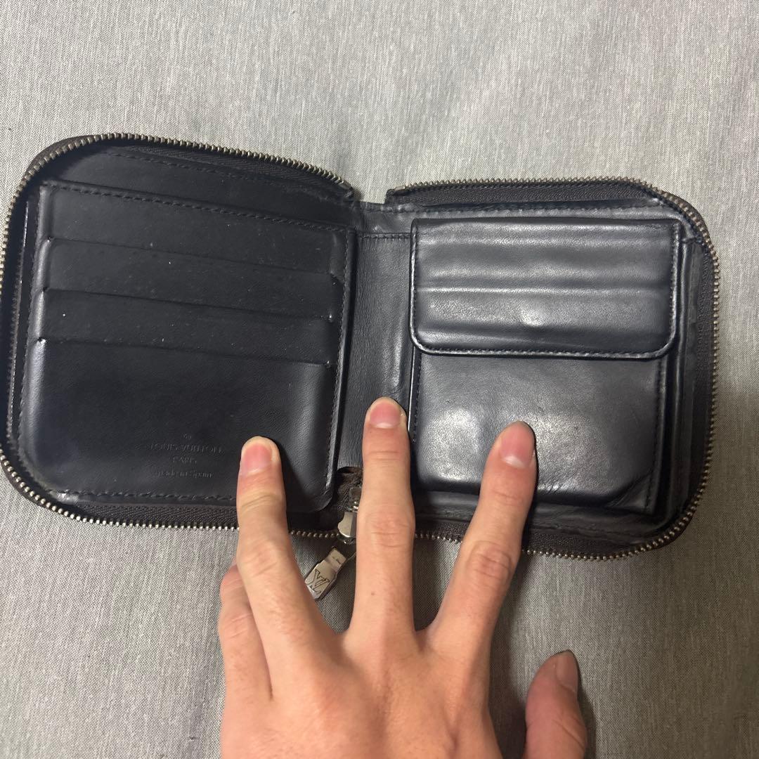 Louis Vuitton 二つ折り財布 黒