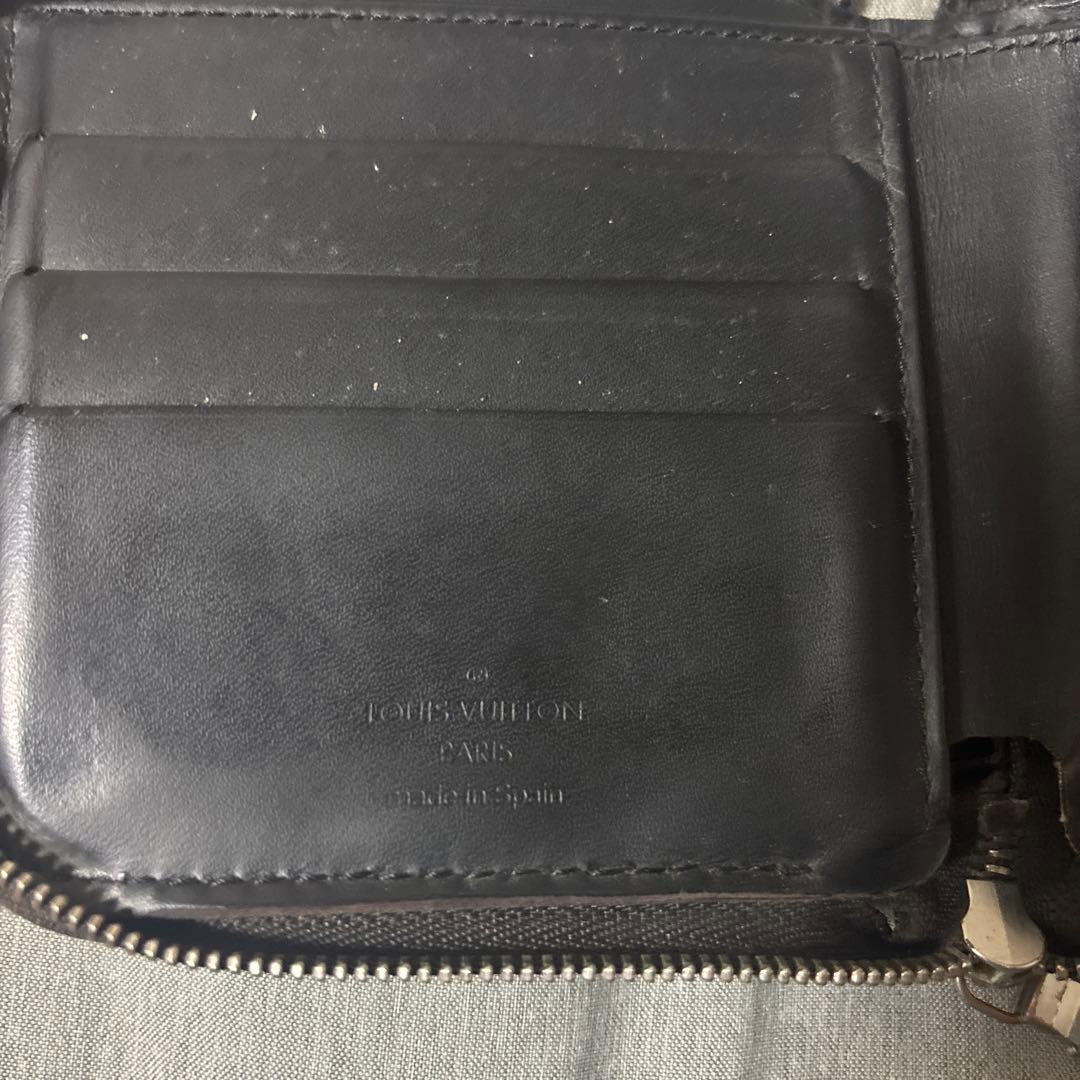 Louis Vuitton 二つ折り財布 黒