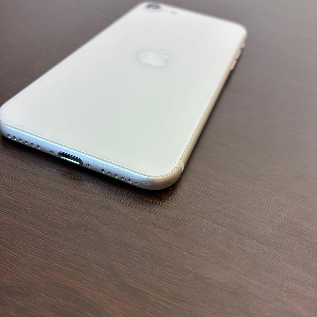 iPhone SE 第3世代 (SE3) 64GB ホワイト
