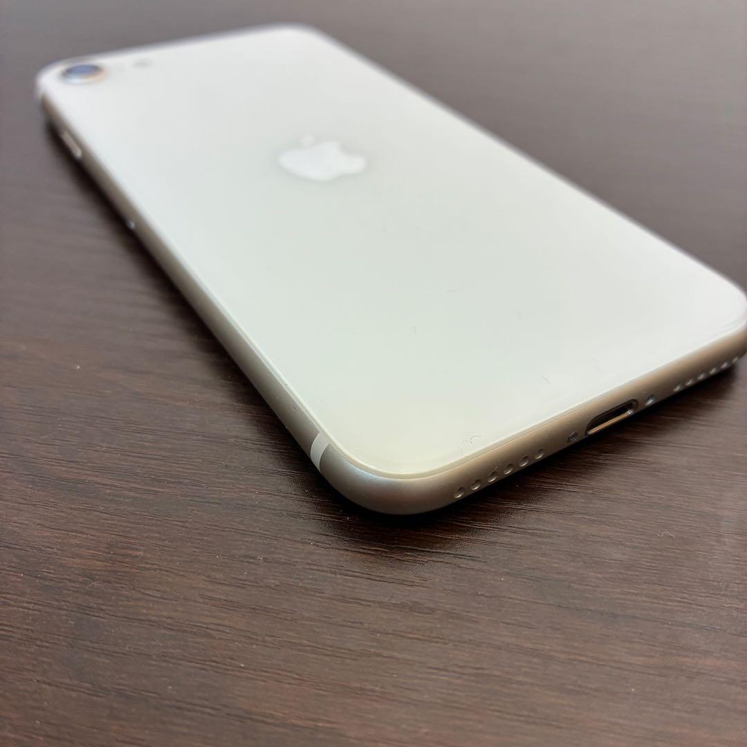 iPhone SE 第3世代 (SE3) 64GB ホワイト