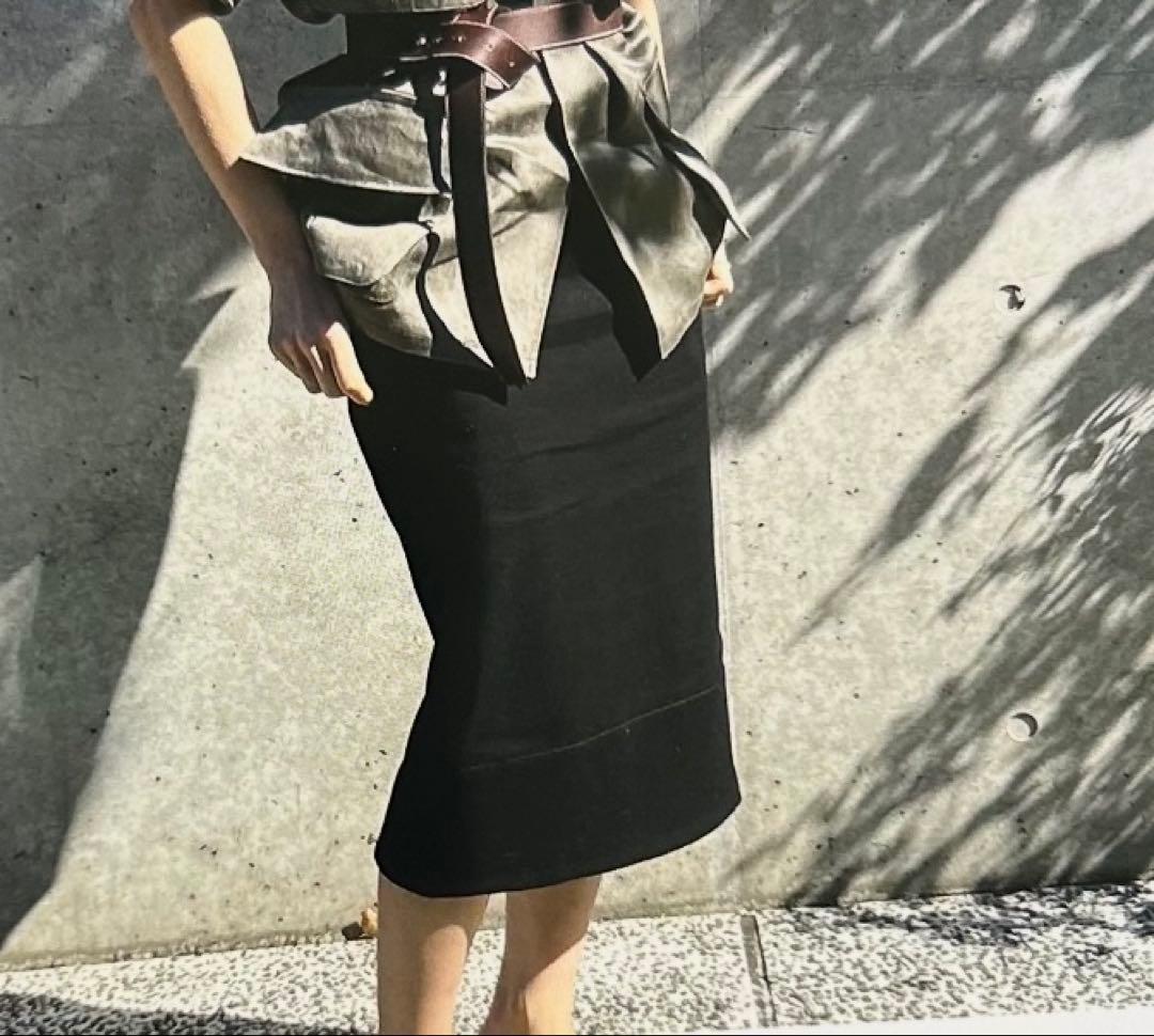 マディソンブルー黒スカート