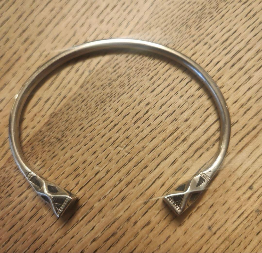トゥアレグバングル　 幾何学模様 オープンエンドブレスレット