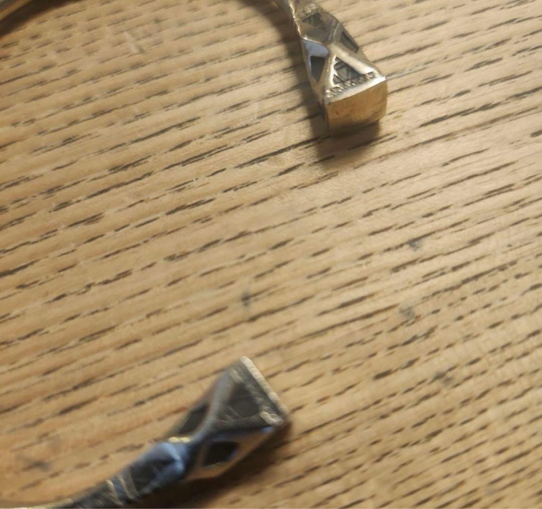 トゥアレグバングル　 幾何学模様 オープンエンドブレスレット