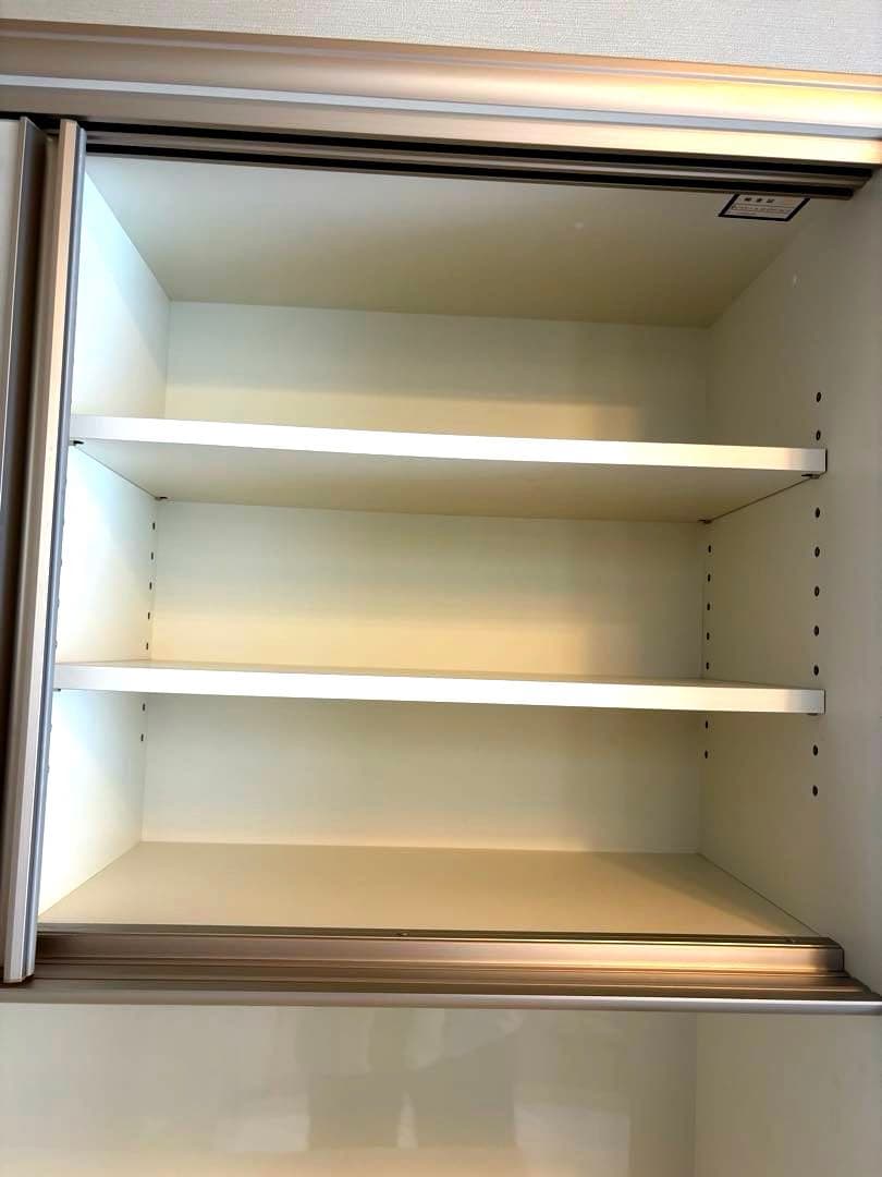 綾野製作所　キッチンボード　食器棚　 ナターシャです