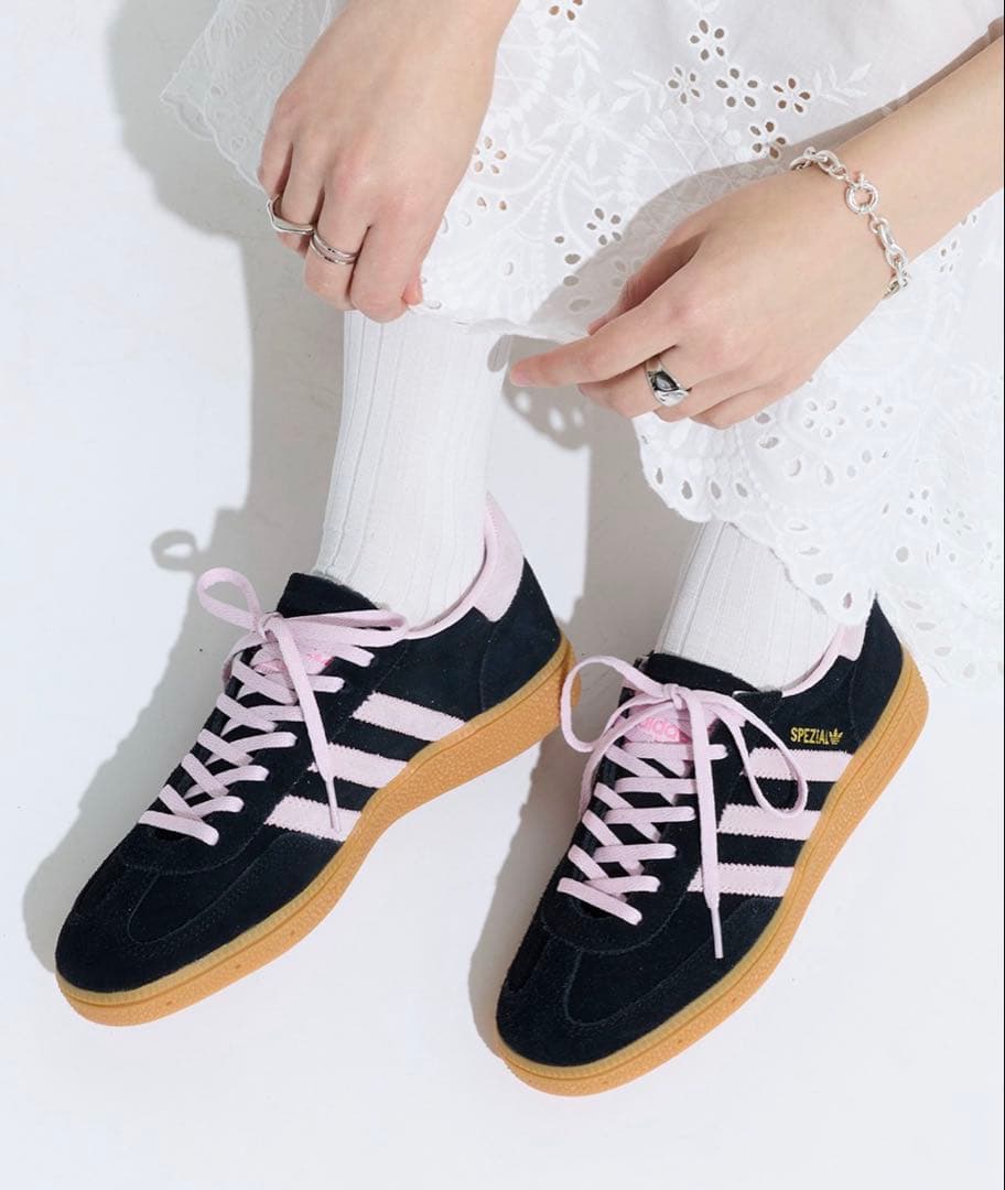 adidas スペツィアル Spezial ブラック ピンク 黒 アディダス