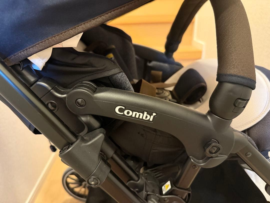 Combi ベビーカー ネイビー/ベージュ