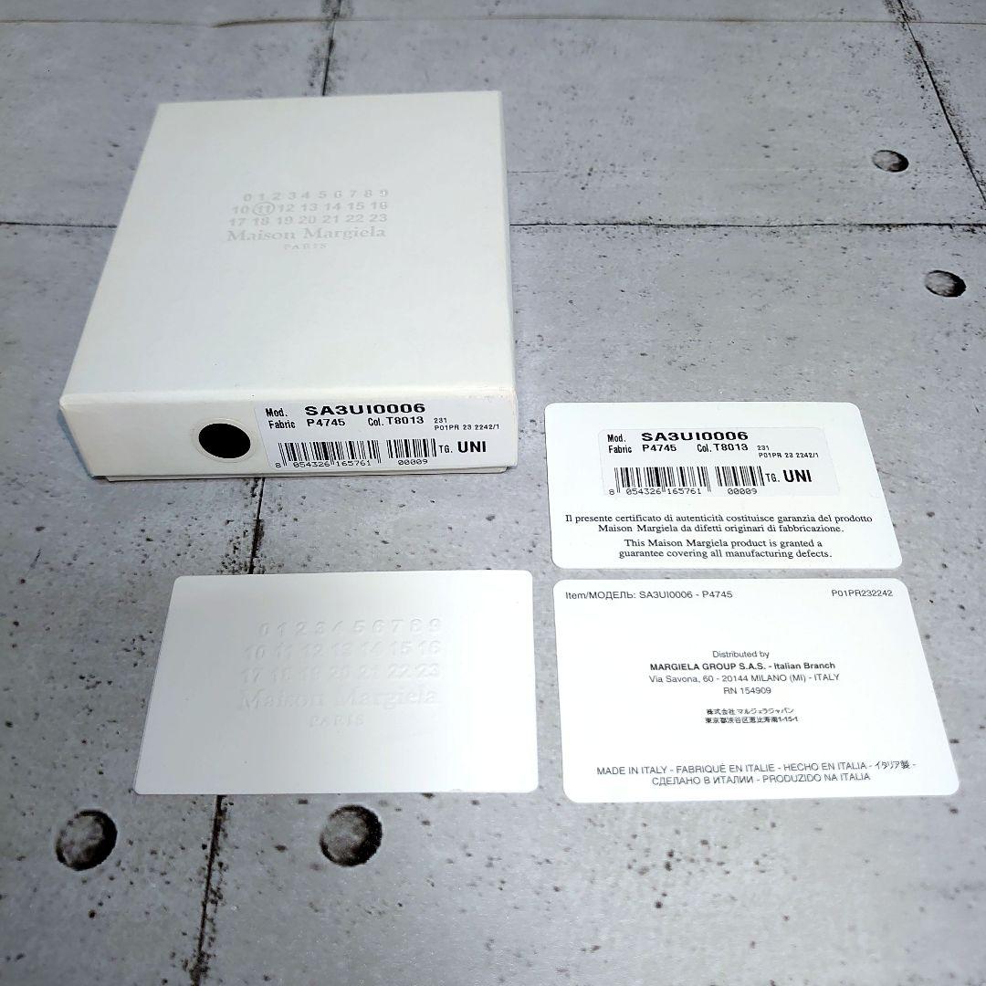 未使用　メゾンマルジェラ　4ステッチ　二つ折りケース　SA3UI0006