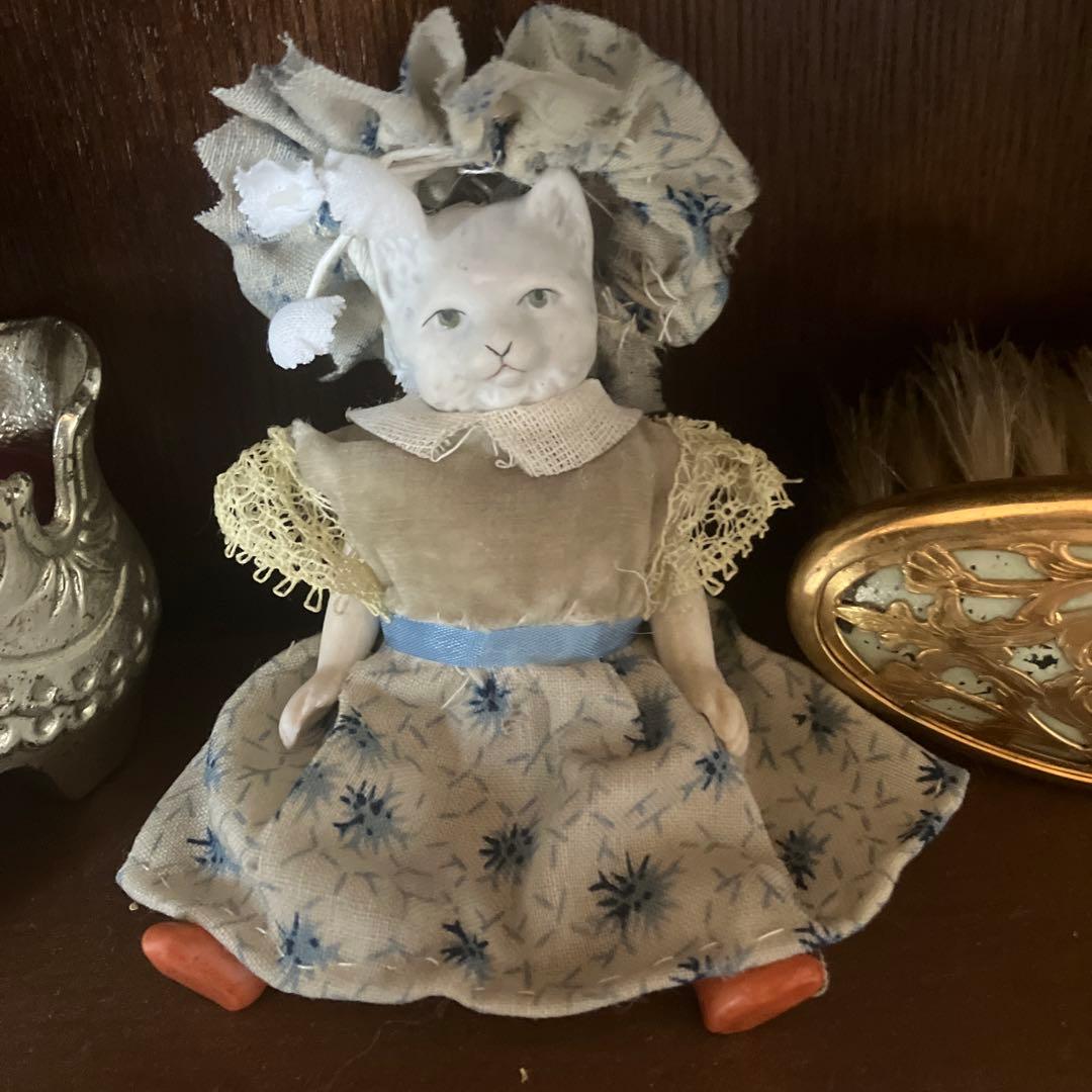 ドイツアンティークミニョネット　猫　白猫オールビスク