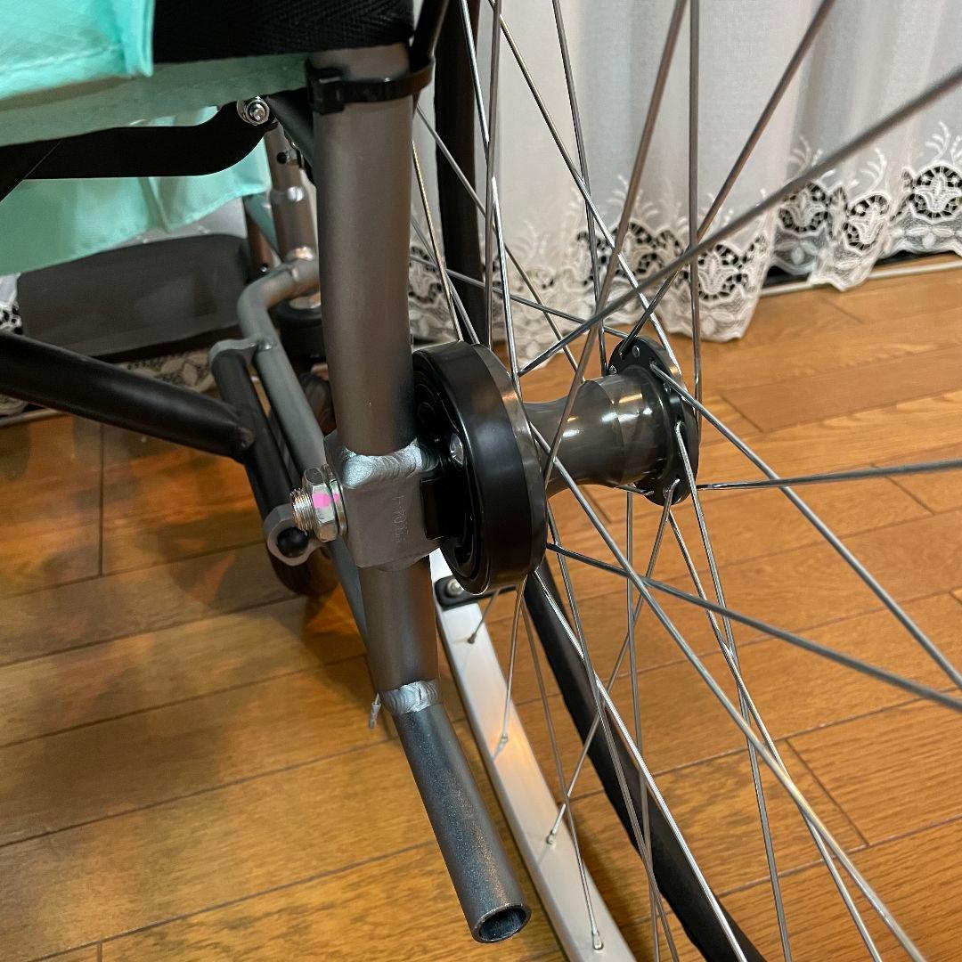 ♿ 最新モデル 小回り操作しやすい 超軽量 自走式 車椅子 ノーパンクタイヤ