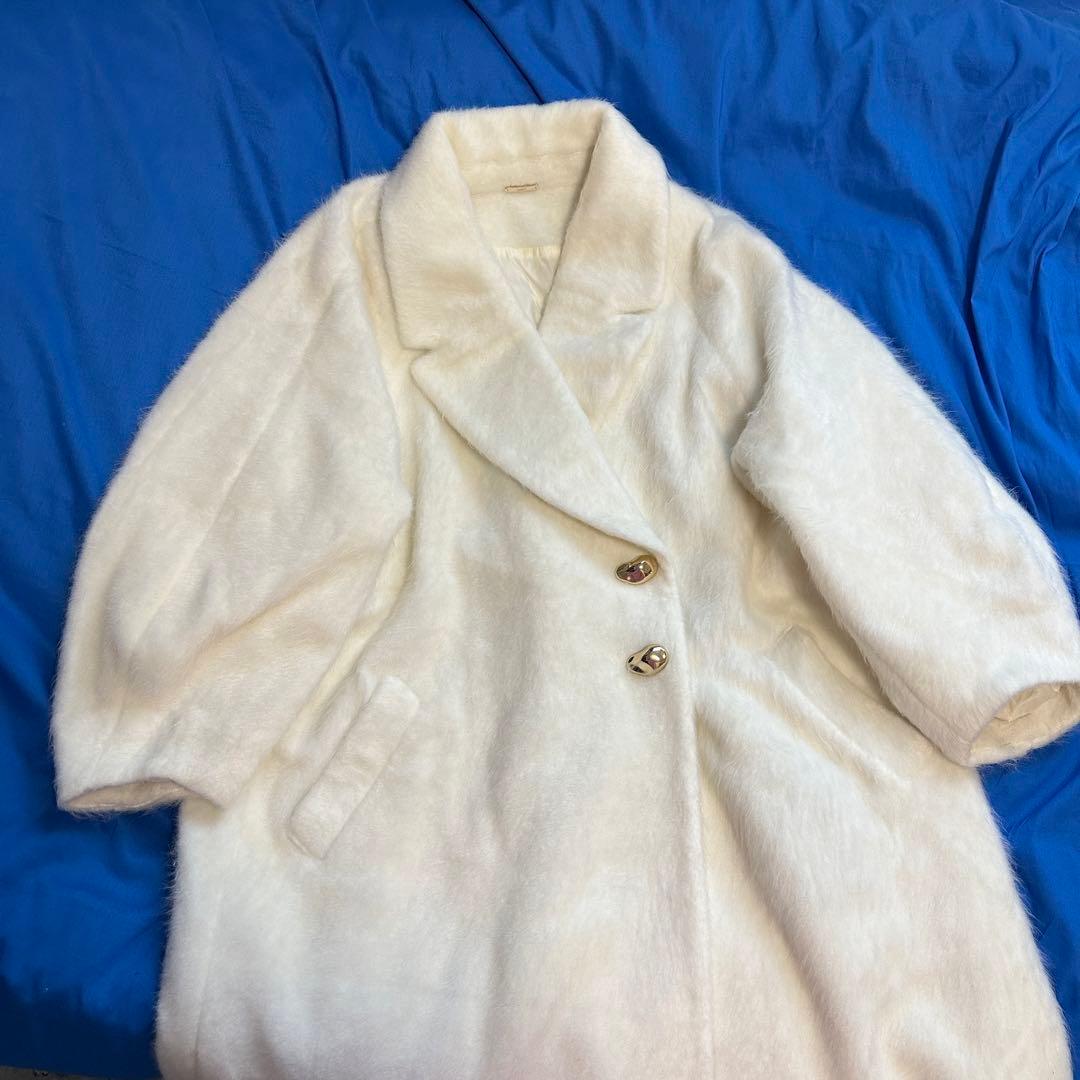 【美品】snidel 白いロングコート／ふわふわ／甘め上品／防寒
