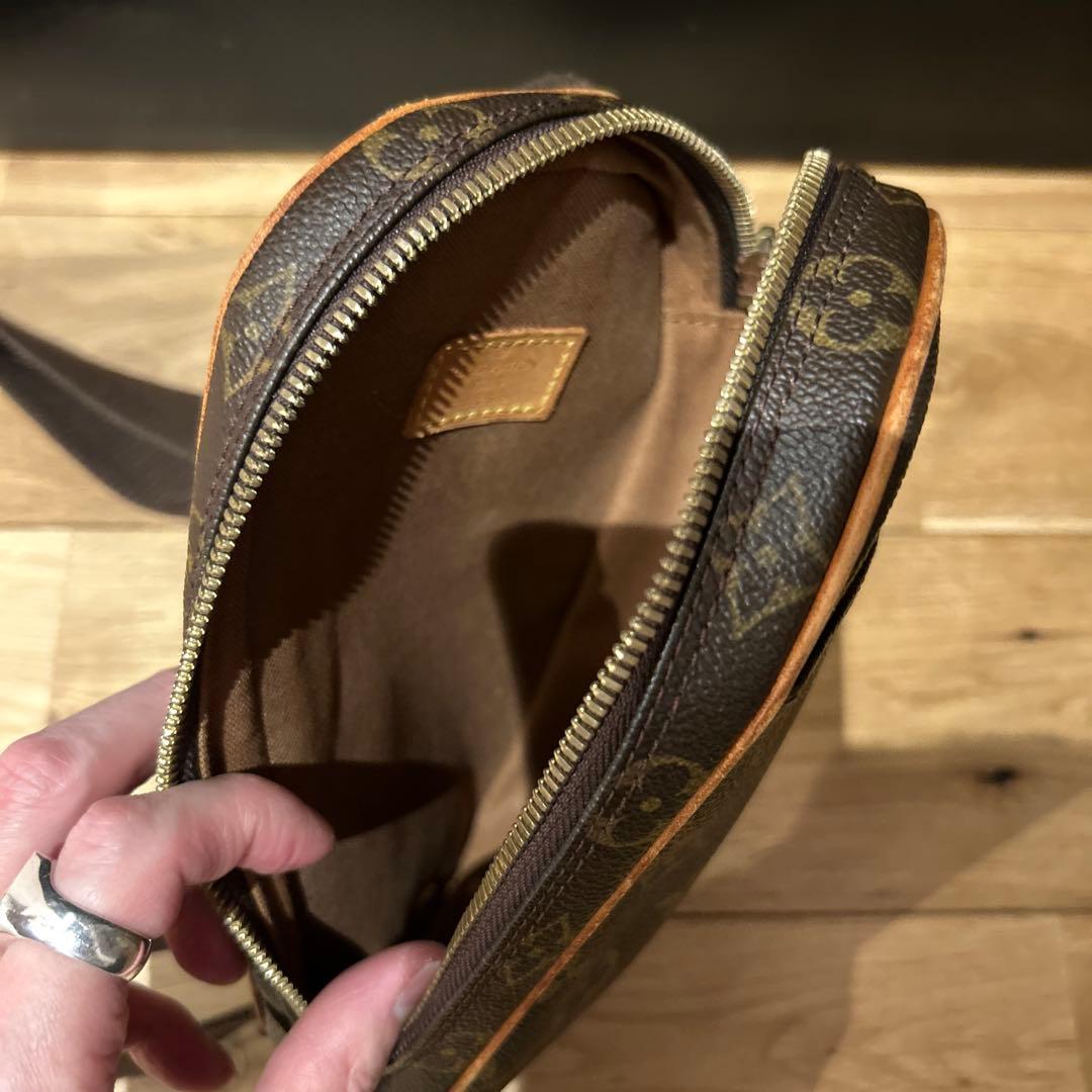 Louis Vuitton ボディバッグ ポシェットガンジュ