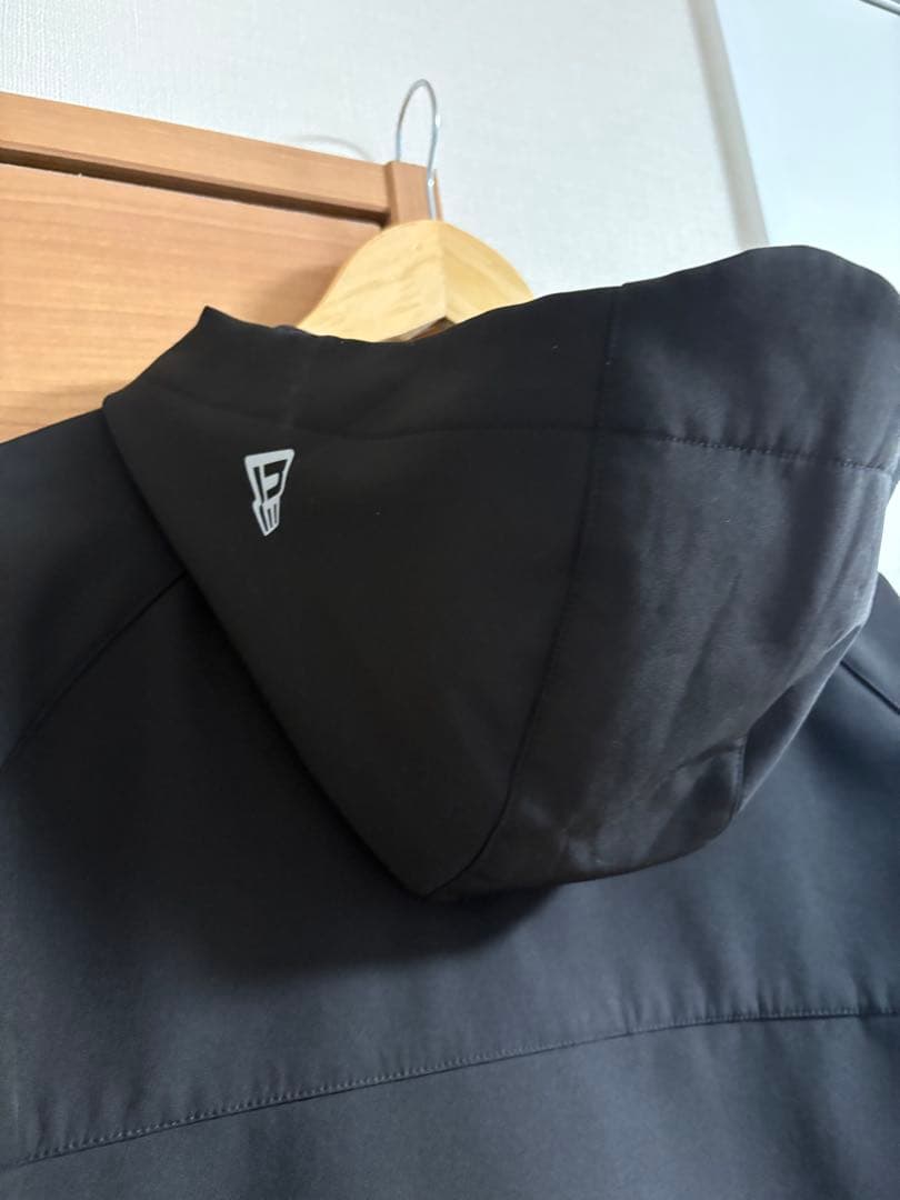 New Era ニューエラ　ライトシェルジャケット