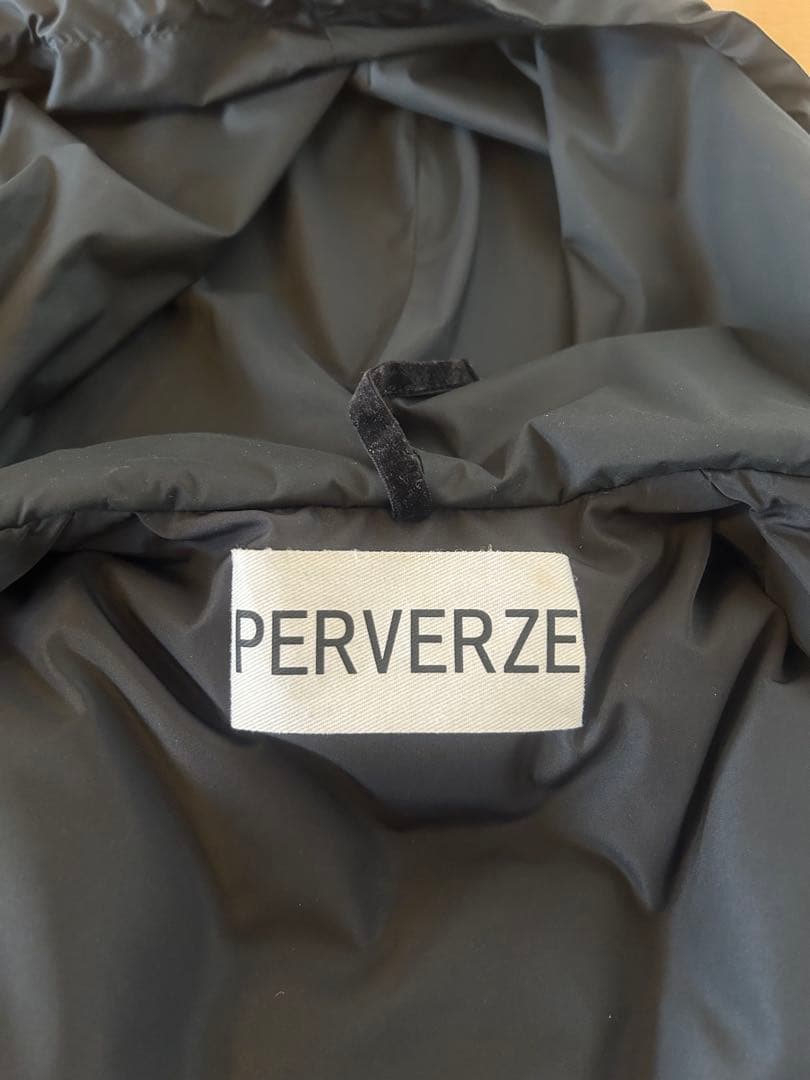 perverze リボン　ダウンベスト　ダウンジャケット SUBU
