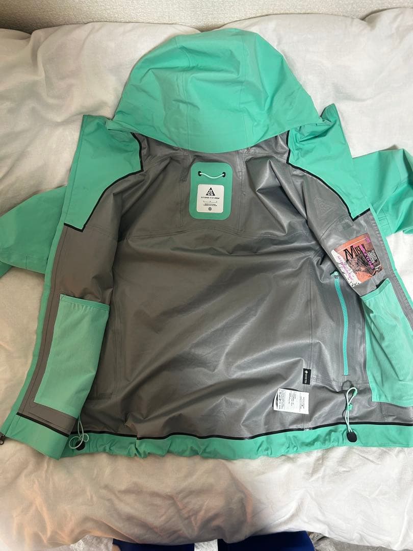 Nike ACG GORE-TEX ミントグリーンジャケット