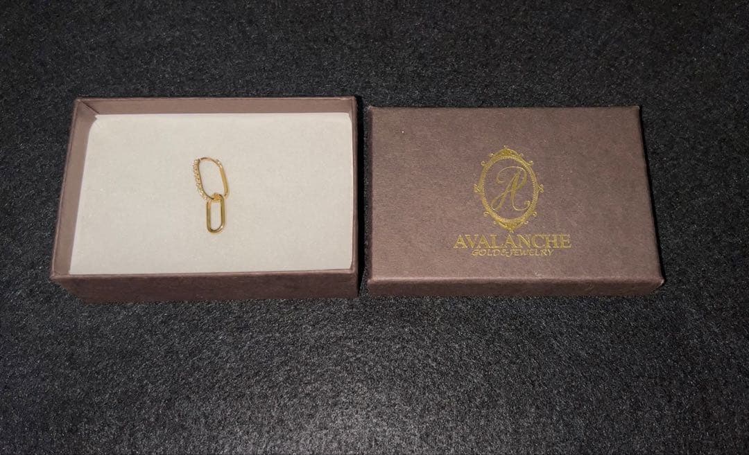 AVALANCHE 10K イエローゴールド ピアス