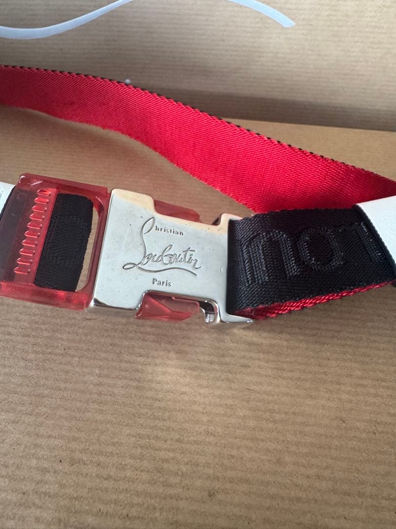期間限定価格!!【美品】Christian Louboutin ボディバッグ
