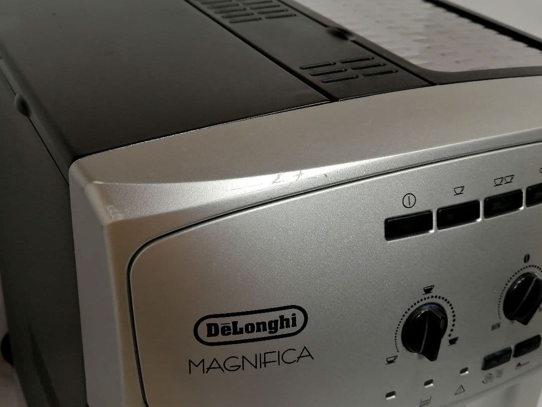 デロンギ　マグニフィカ　全自動コーヒーマシン　ESAM2200SJ　414
