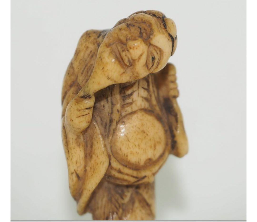 送料無料　江戸～明治　鹿角彫根付　高５ｃｍ　重さ12ｇ