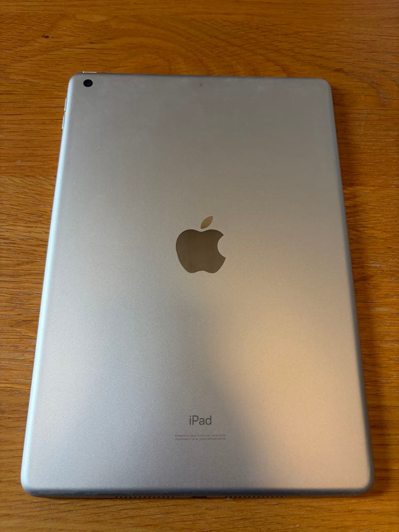 Apple iPad 32GB Wi-Fi シルバー